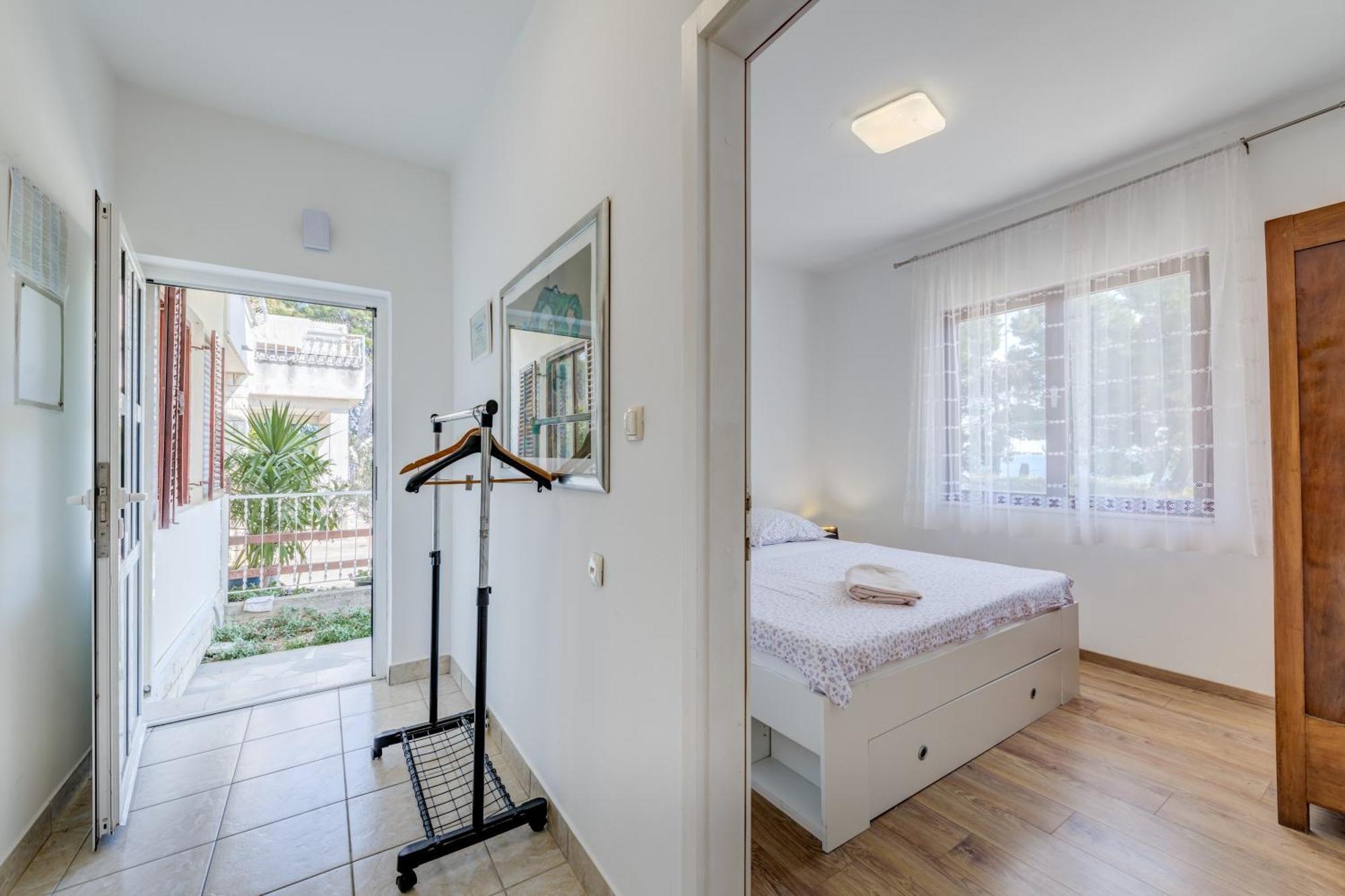 Beachfront Apartment Drazen, With Garden And Parking Split Exterior photo