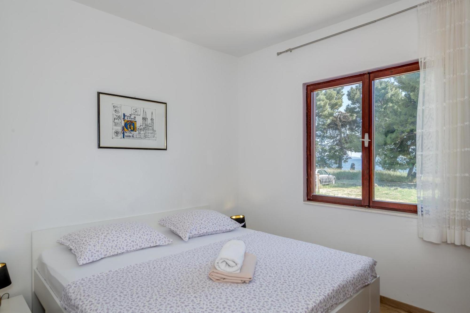 Beachfront Apartment Drazen, With Garden And Parking Split Exterior photo