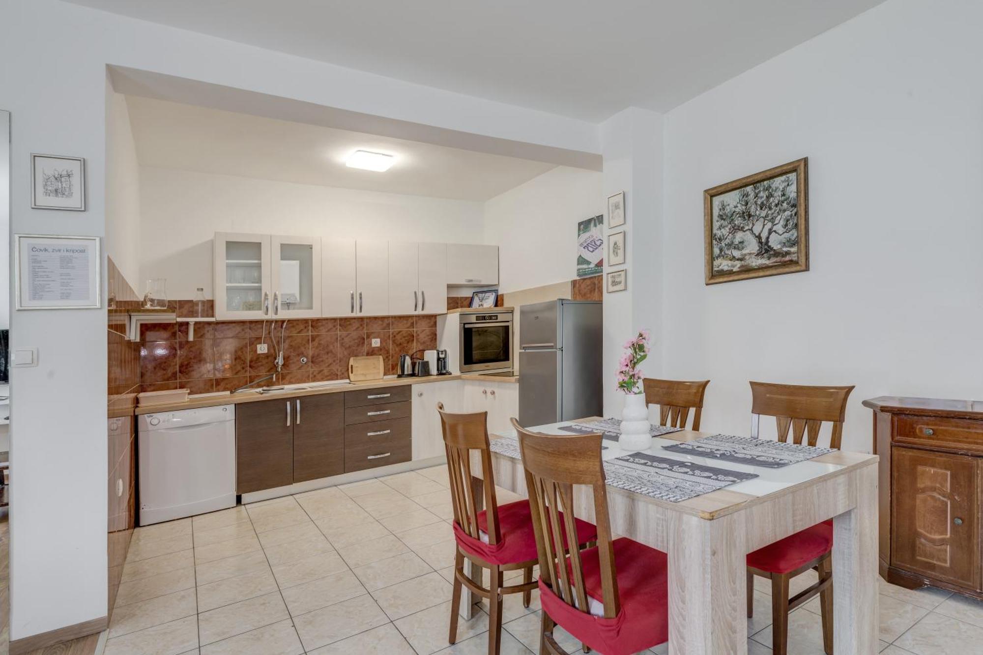 Beachfront Apartment Drazen, With Garden And Parking Split Exterior photo